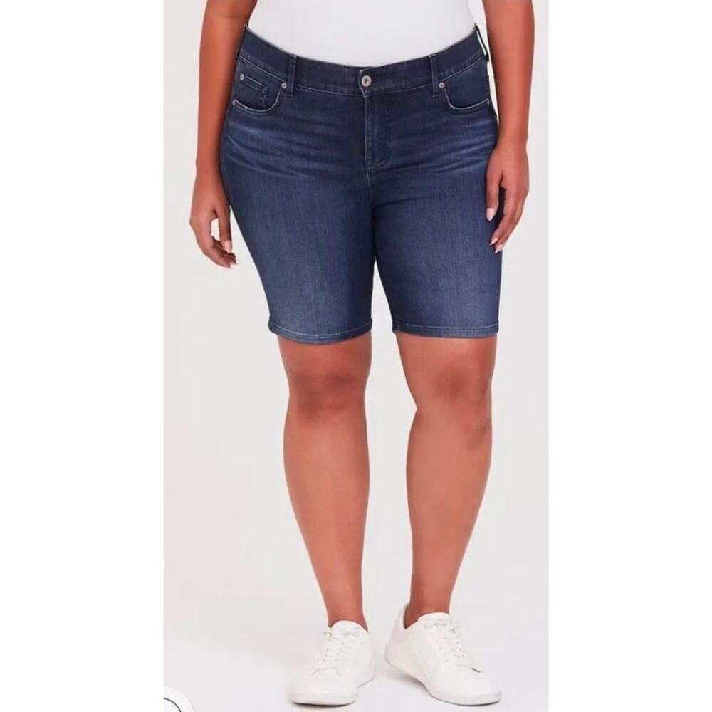 Torrid Size 20 Bombshell Shorts